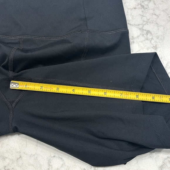 Girlfriend Collective Compressive High Rise Bike Short 8.5" Inseam Black Medium - Picture 5 of 8